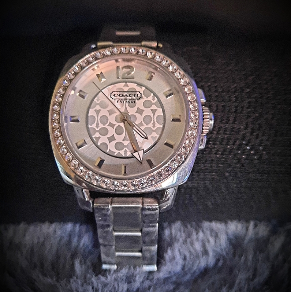 ⌚Stainless steel COACH watch with Crystal Bezel - Picture 1 of 7
